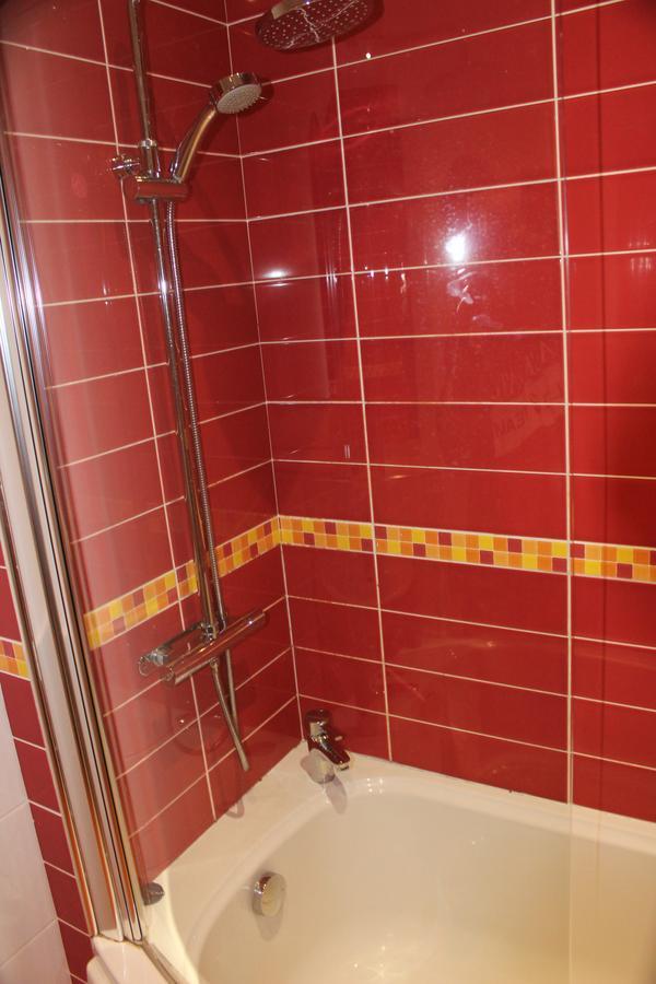 Rooms @ The Rock And Fountain Newport (Gwent) Bagian luar foto