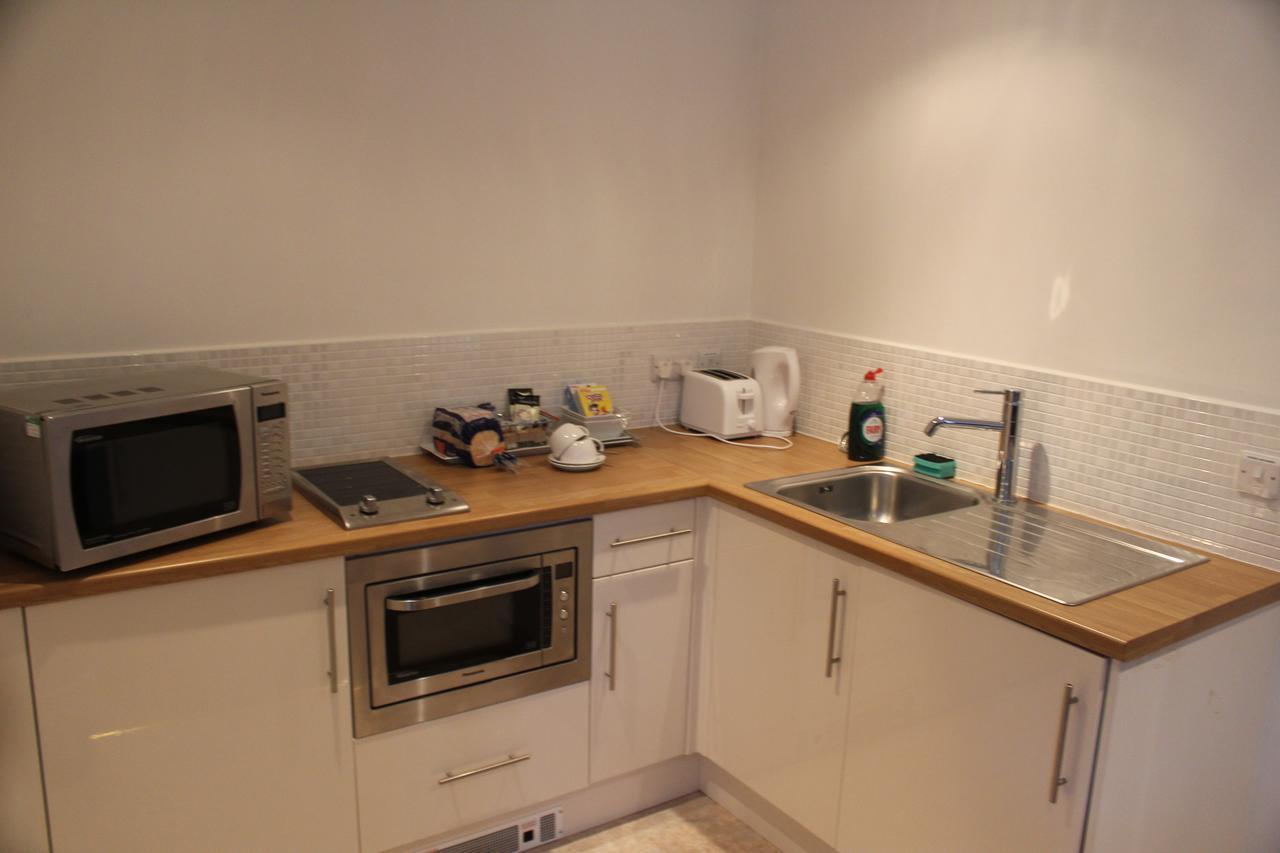 Rooms @ The Rock And Fountain Newport (Gwent) Bagian luar foto