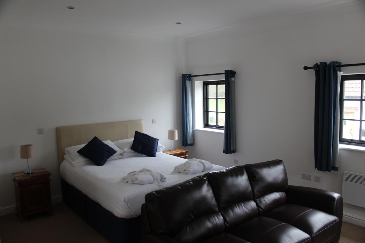 Rooms @ The Rock And Fountain Newport (Gwent) Bagian luar foto