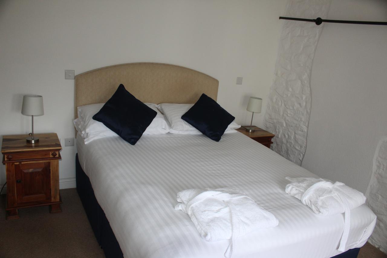 Rooms @ The Rock And Fountain Newport (Gwent) Bagian luar foto