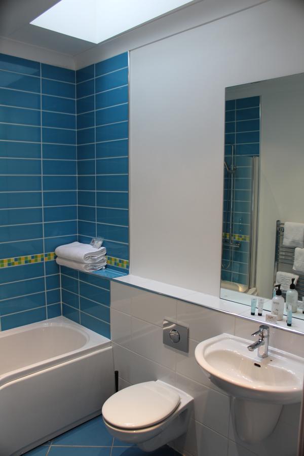 Rooms @ The Rock And Fountain Newport (Gwent) Bagian luar foto