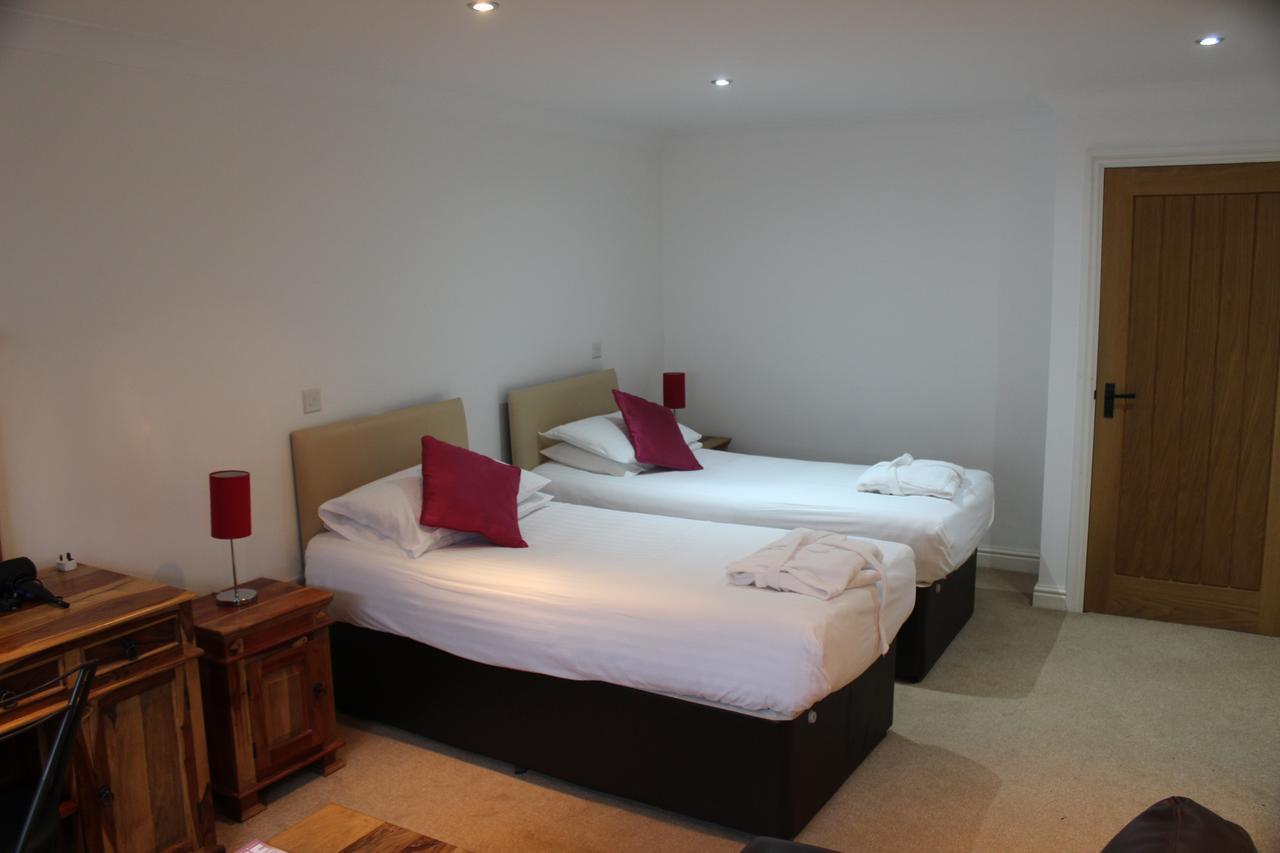 Rooms @ The Rock And Fountain Newport (Gwent) Bagian luar foto